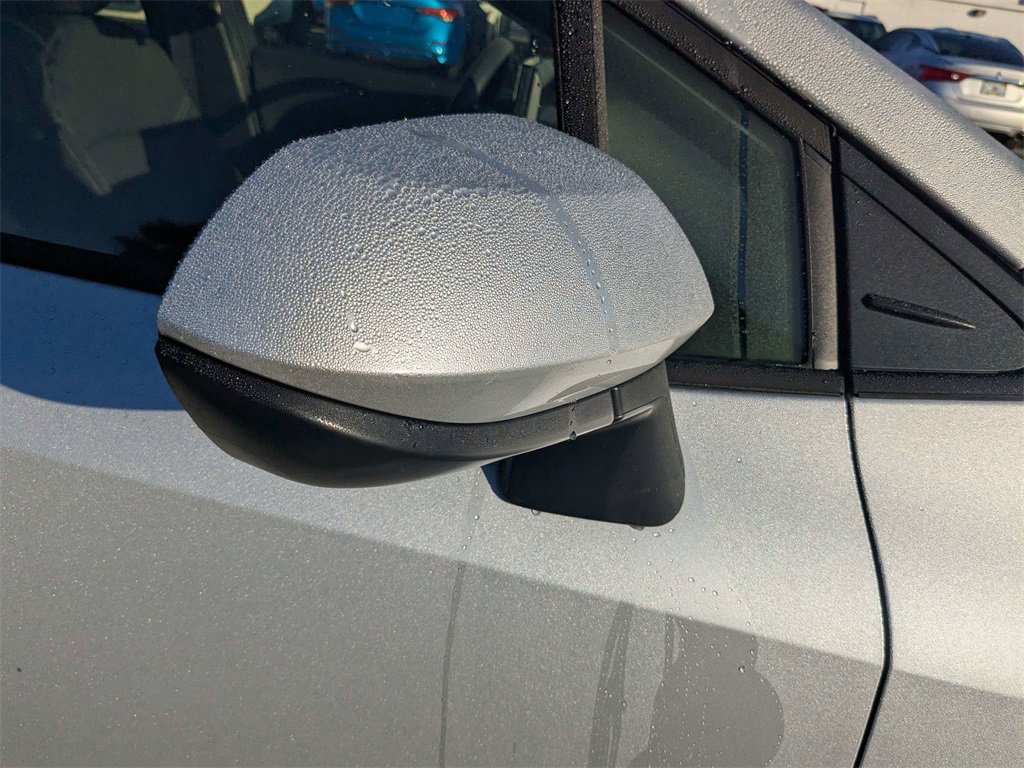 Used 2025 Toyota Corolla LE image 11