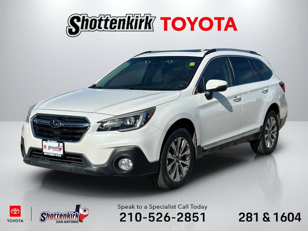 Used 2018 Subaru Outback 3.6R Touring image 1