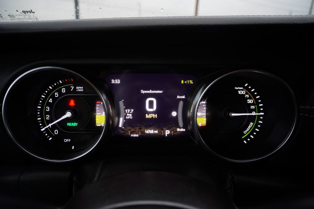 Used 2023 Jeep Wrangler Unlimited Sahara w/ Cold Weather Group image 15