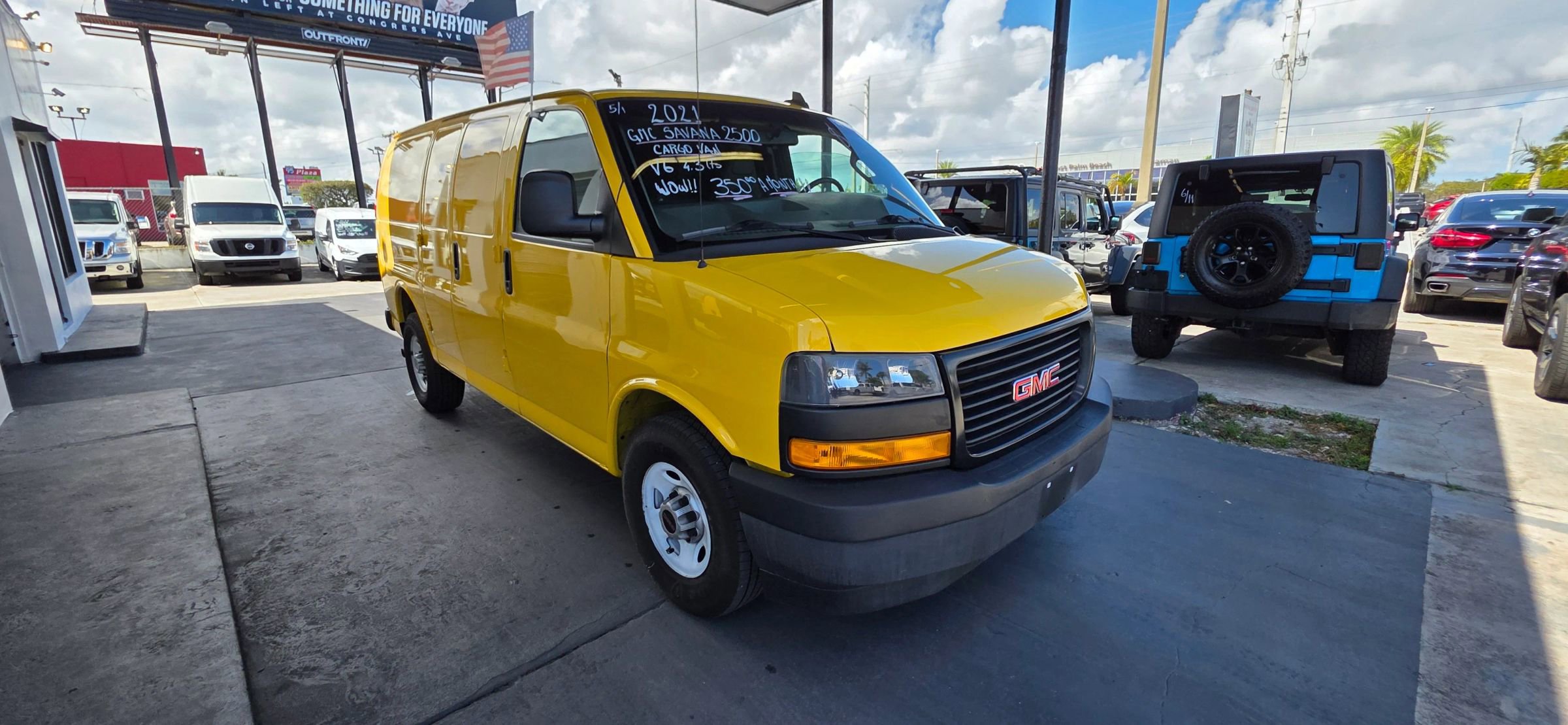 Used 2021 GMC Savana 2500 w/ Driver Convenience Package image 4