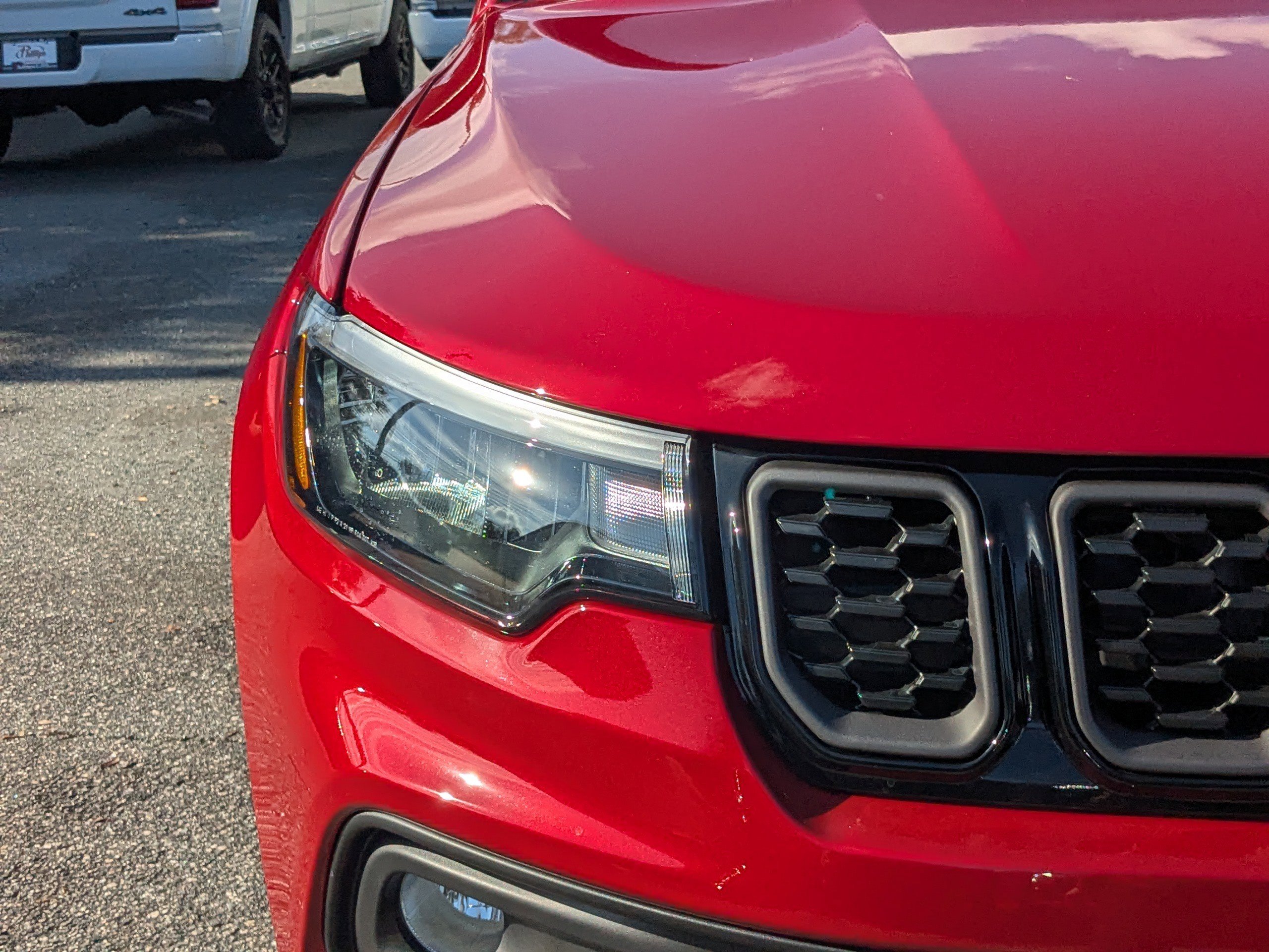 New 2026 Jeep Compass Latitude image 9