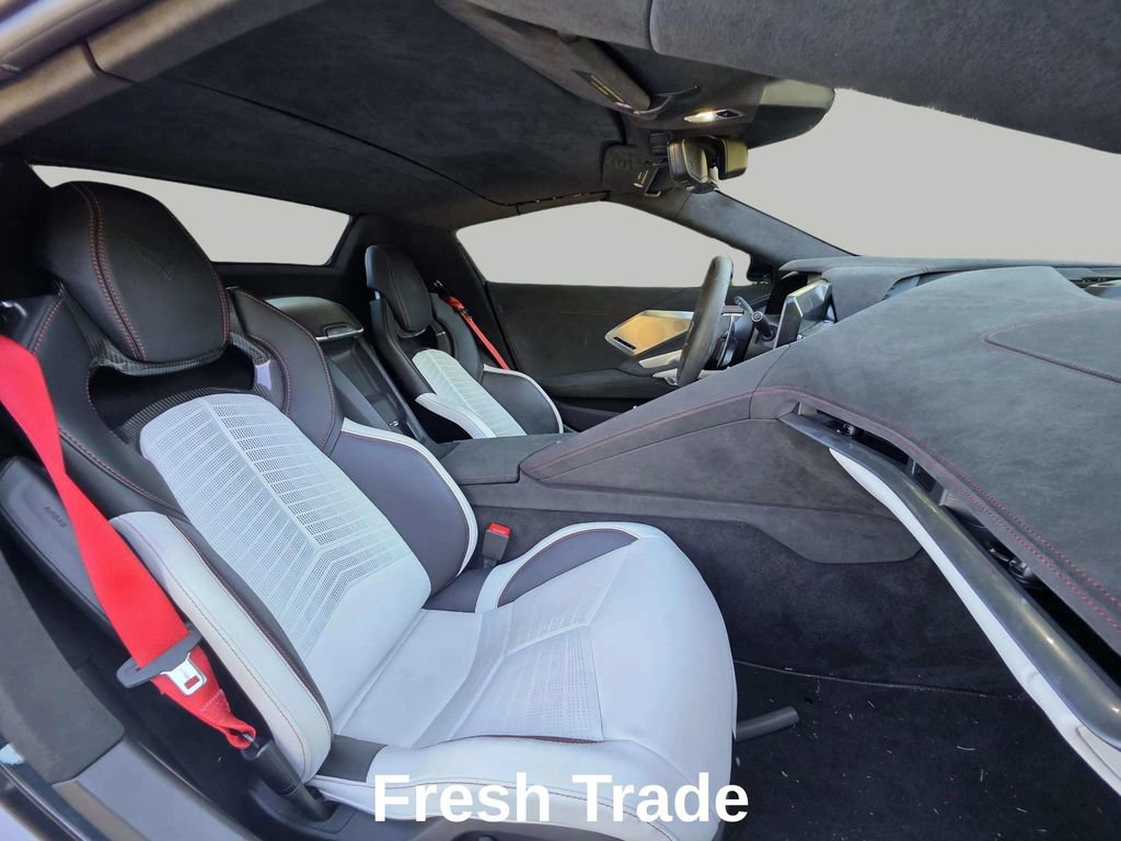 Used 2023 Chevrolet Corvette Stingray Premium Conv w/ Z51 Performance Package RWD image 7