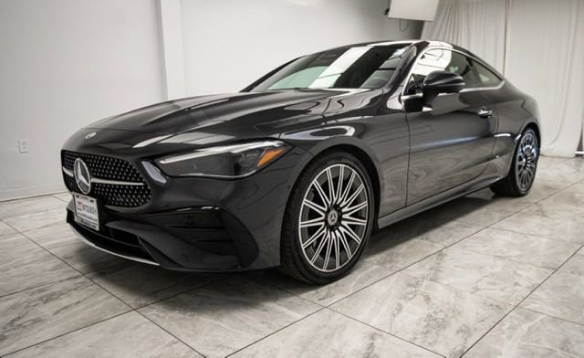 Used 2025 Mercedes-Benz CLE 300 4MATIC Coupe image 6