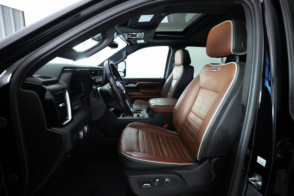 Used 2024 GMC Sierra 3500 Denali Ultimate image 19