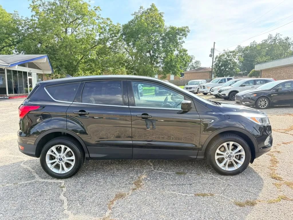 Used 2019 Ford Escape SE AWD/4WD image 4