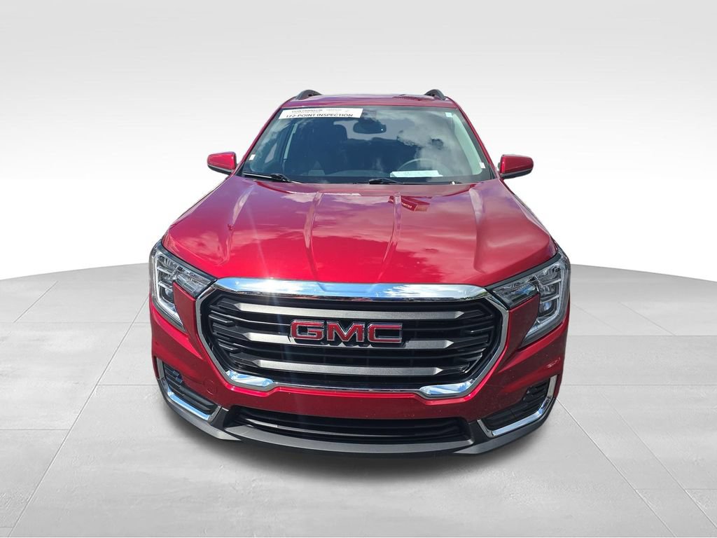 Used 2024 GMC Terrain SLE w/ Driver Convenience Package FWD image 16
