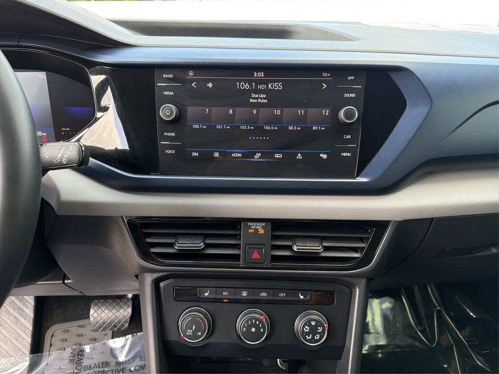 Used 2022 Volkswagen Taos SE image 14