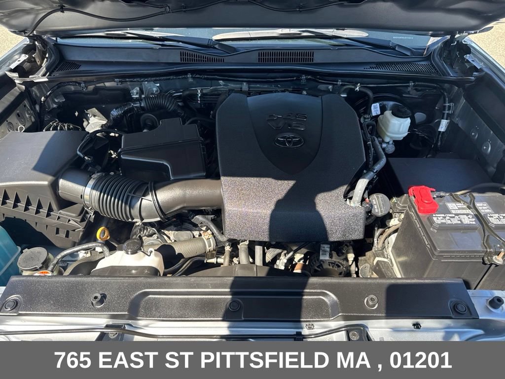 Used 2021 Toyota Tacoma SR5 AWD/4WD image 30