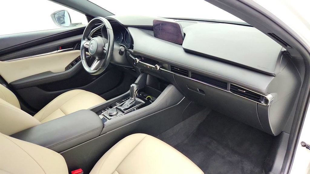 Used 2019 MAZDA MAZDA3 Hatchback FWD image 22