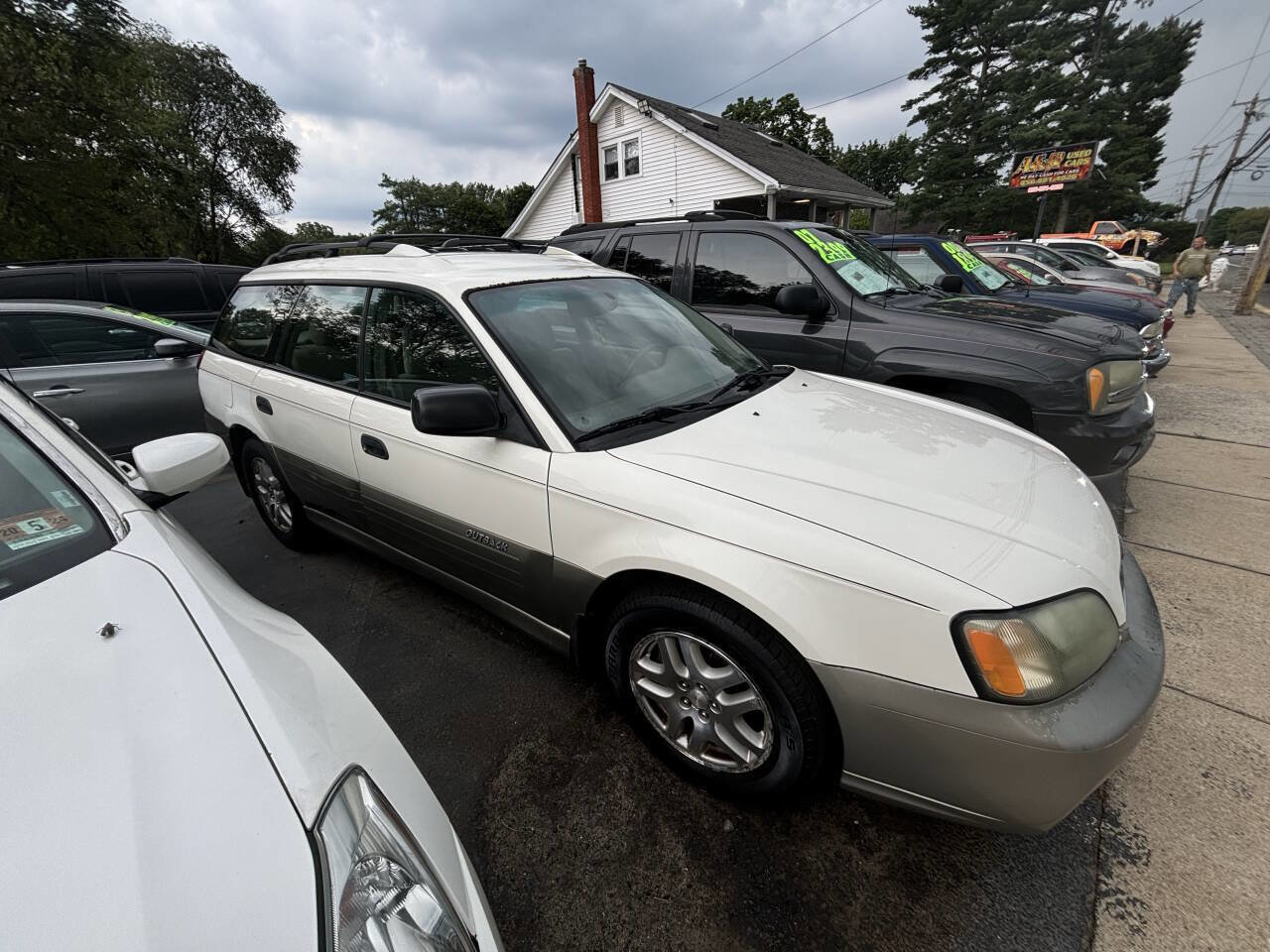 Used 2004 Subaru Outback Wagon image 3