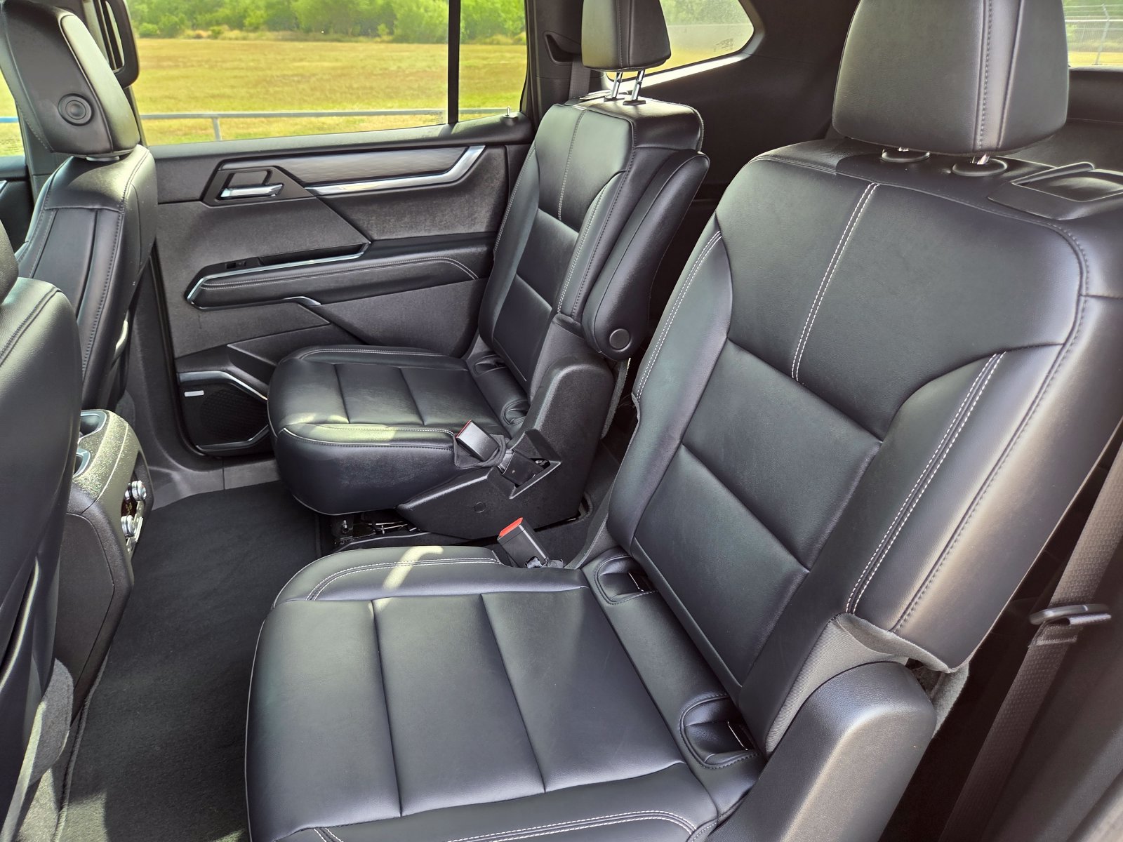 Used 2026 GMC Acadia Elevation w/ Black Edition FWD image 24