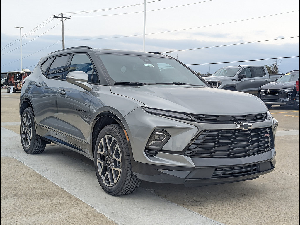 New 2026 Chevrolet Blazer RS w/ LPO, Floor Liner Package AWD/4WD image 5
