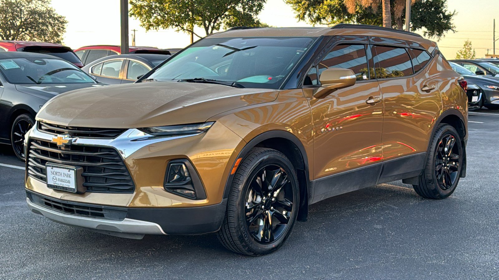 Used 2019 Chevrolet Blazer LT w/ Sun and Wheels Package FWD image 4