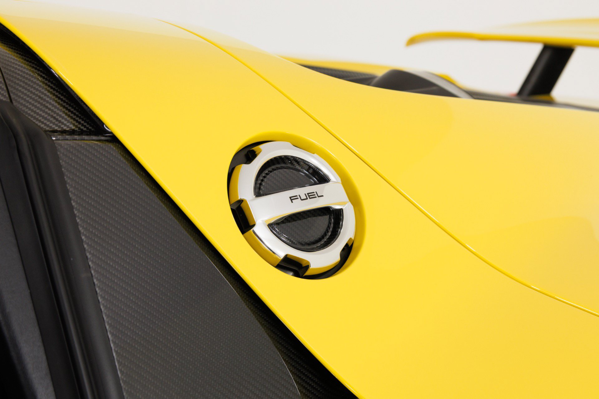Used 2015 Porsche 918 Spyder AWD/4WD image 64