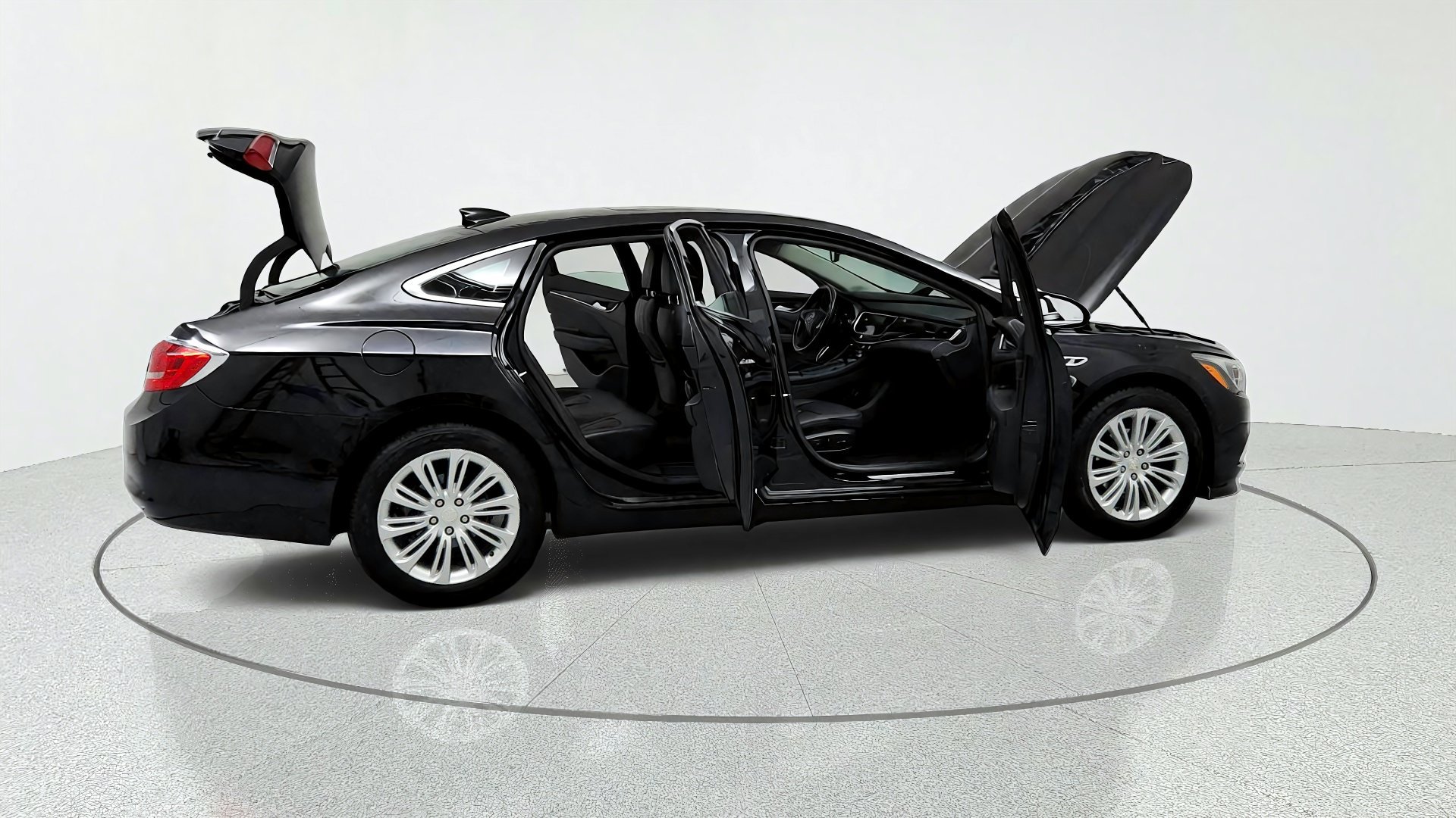 Used 2019 Buick LaCrosse Essence w/ Sun and Shade Package FWD image 13