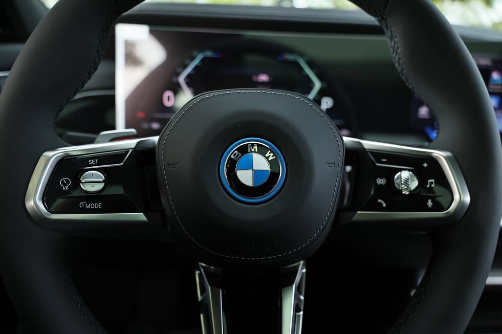 New 2026 BMW i7 xDrive60 AWD/4WD image 31
