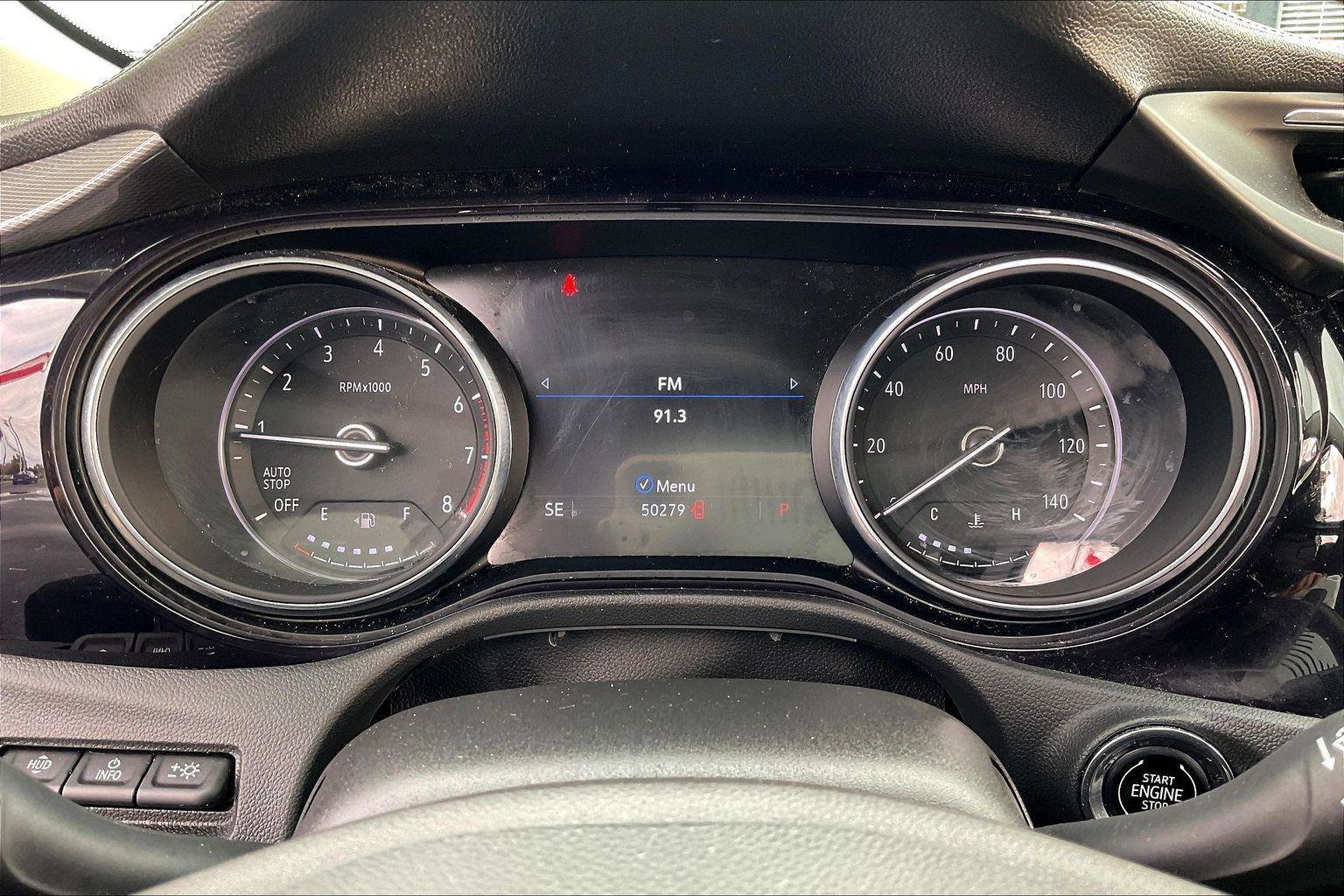 Used 2022 Buick Encore GX Essence w/ Advanced Technology Package image 20