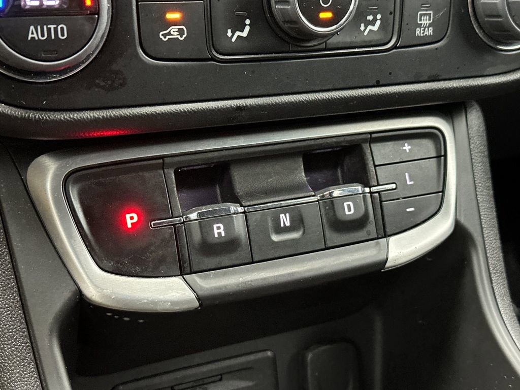 Used 2022 GMC Terrain SLE w/ Driver Convenience Package image 21