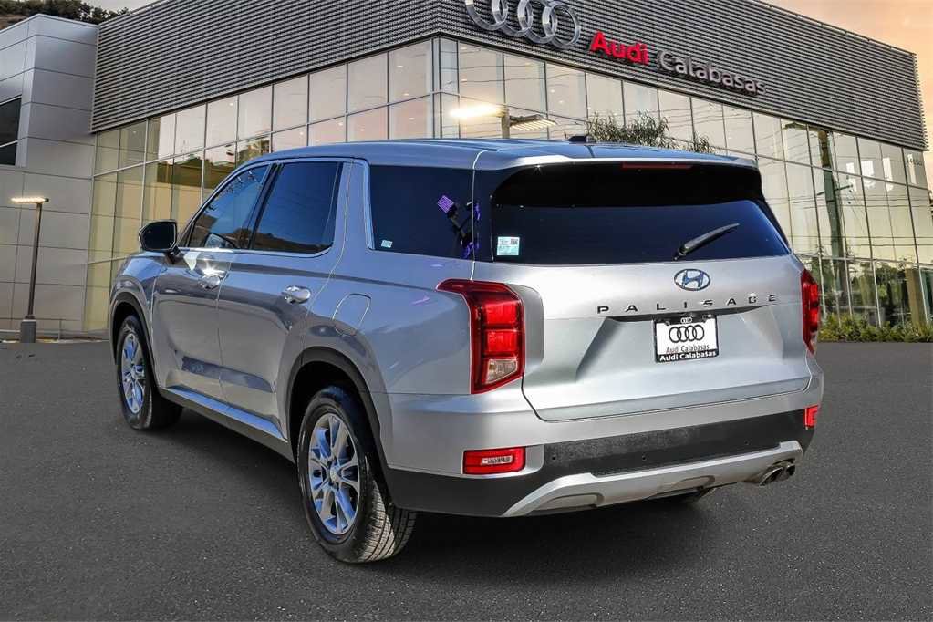 Used 2022 Hyundai Palisade SE image 2