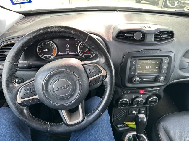 Used 2016 Jeep Renegade Limited image 15
