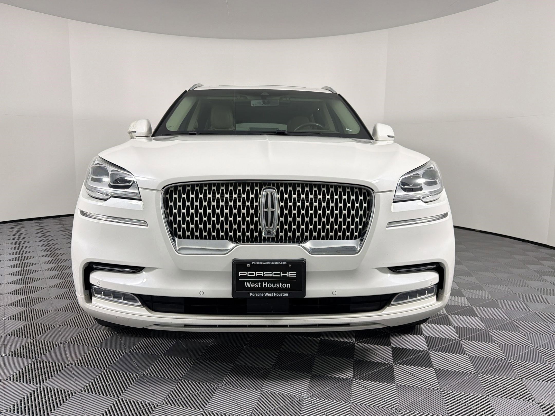 Used 2021 Lincoln Aviator Reserve w/ Equipment Group 210A image 13
