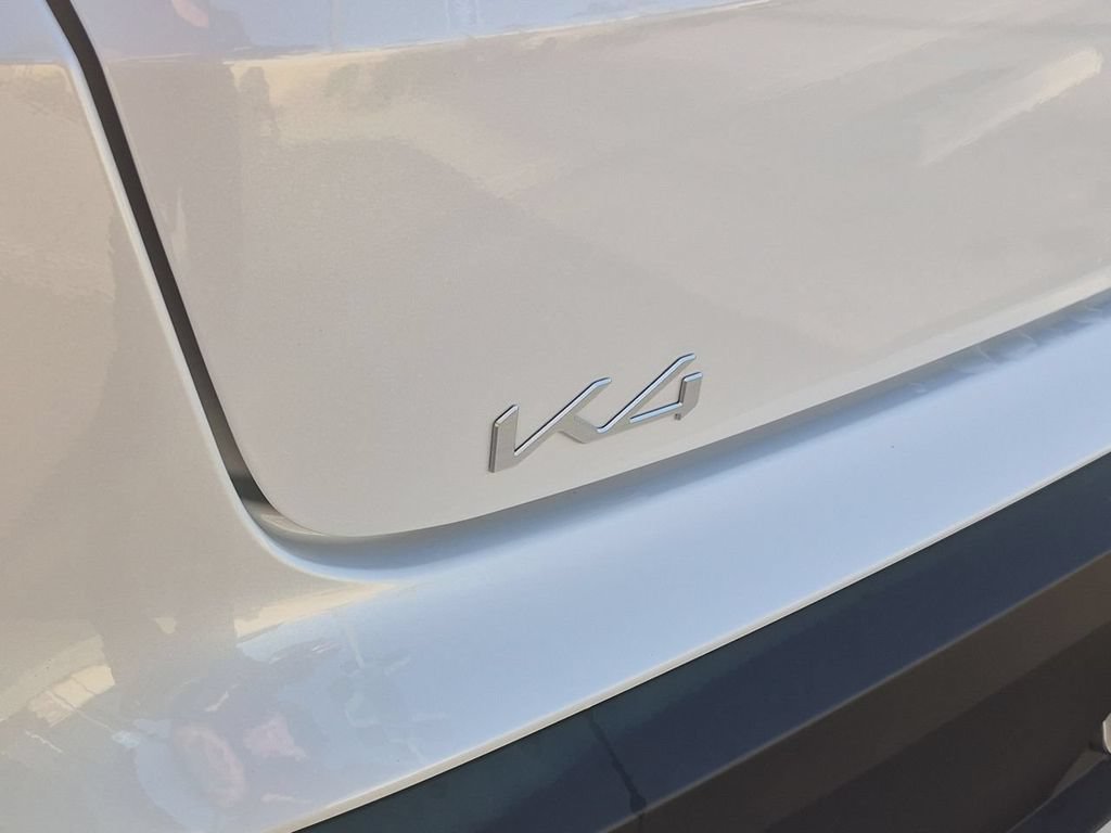 New 2026 Kia K4 FWD image 32