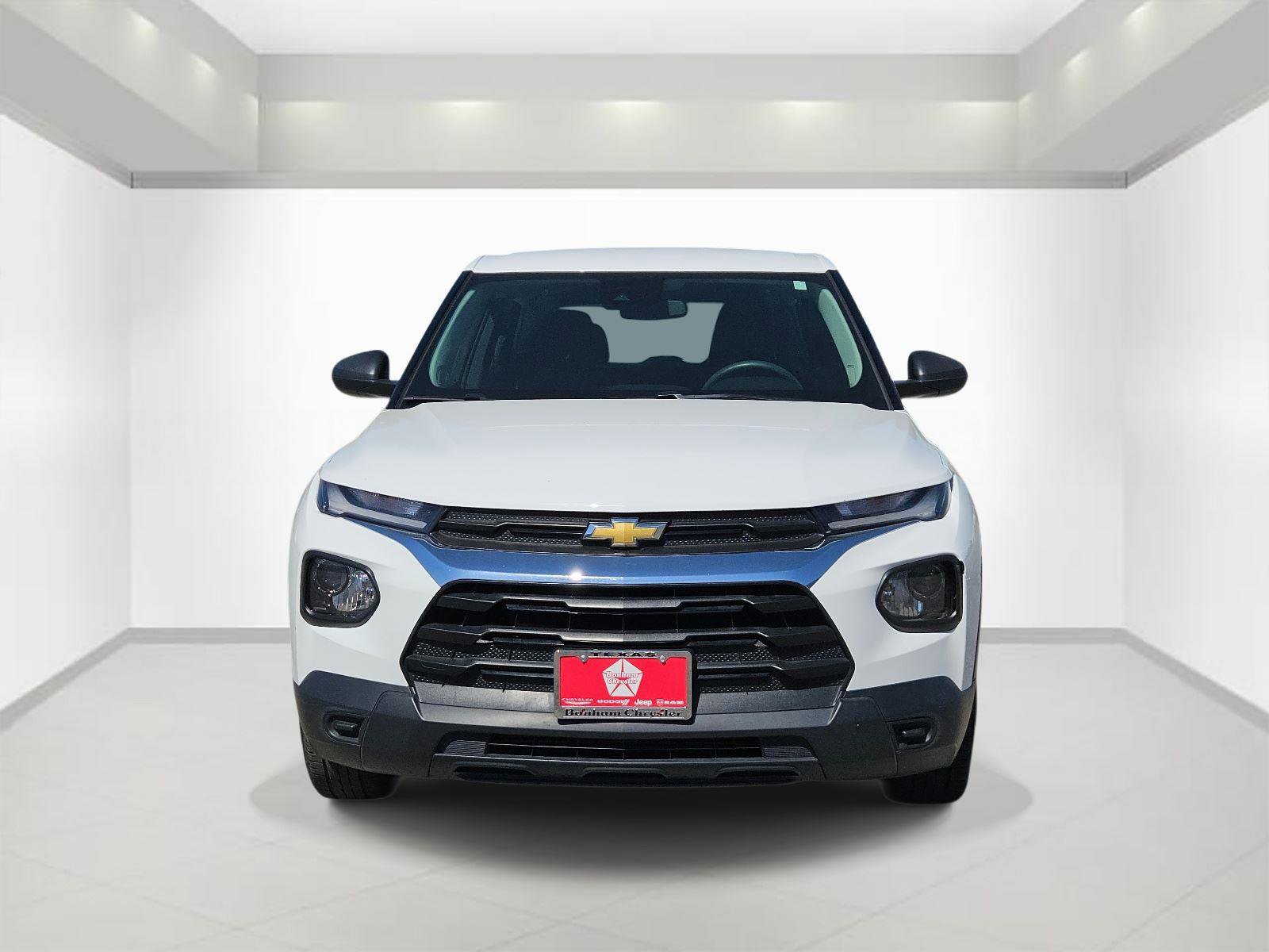 Used 2022 Chevrolet TrailBlazer LS image 2