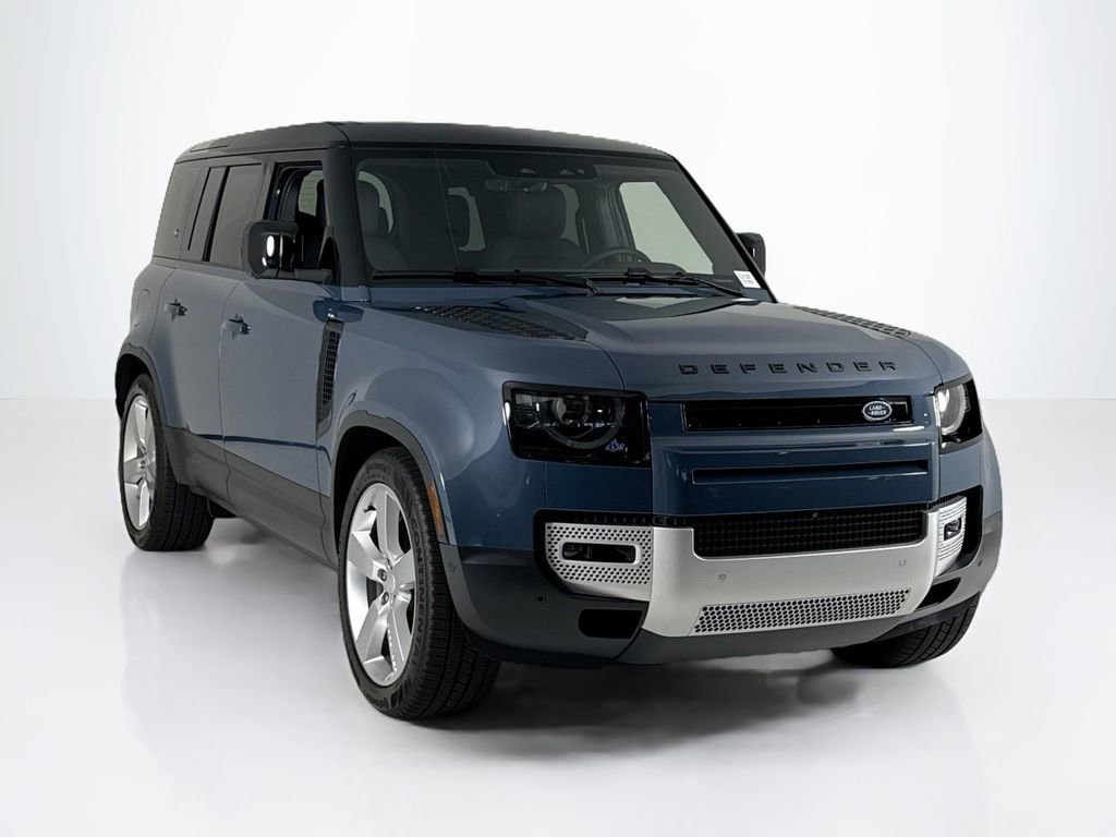 Used 2024 Land Rover Defender 110 SE AWD/4WD image 7