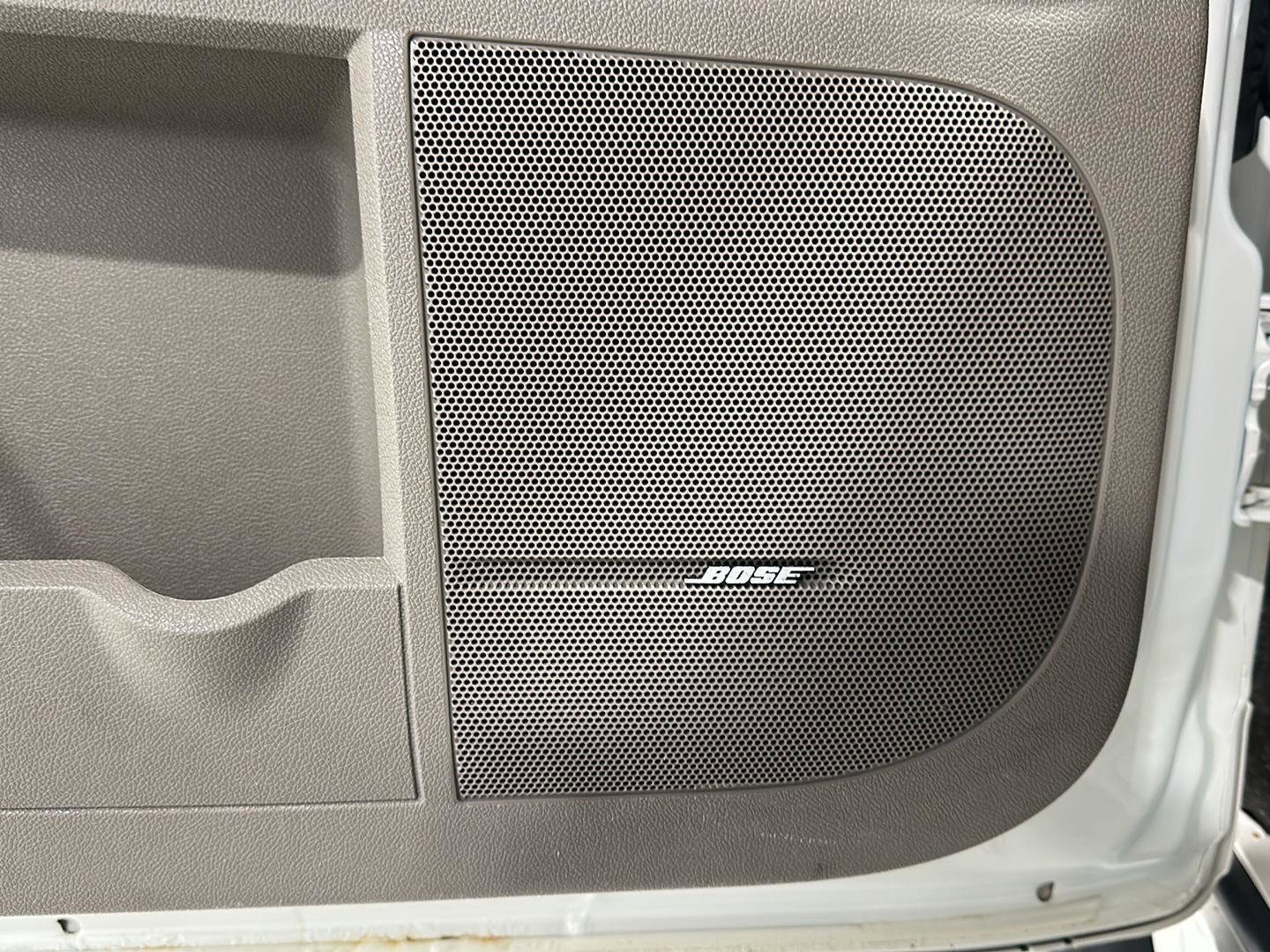 Used 2015 GMC Acadia Denali AWD/4WD image 22