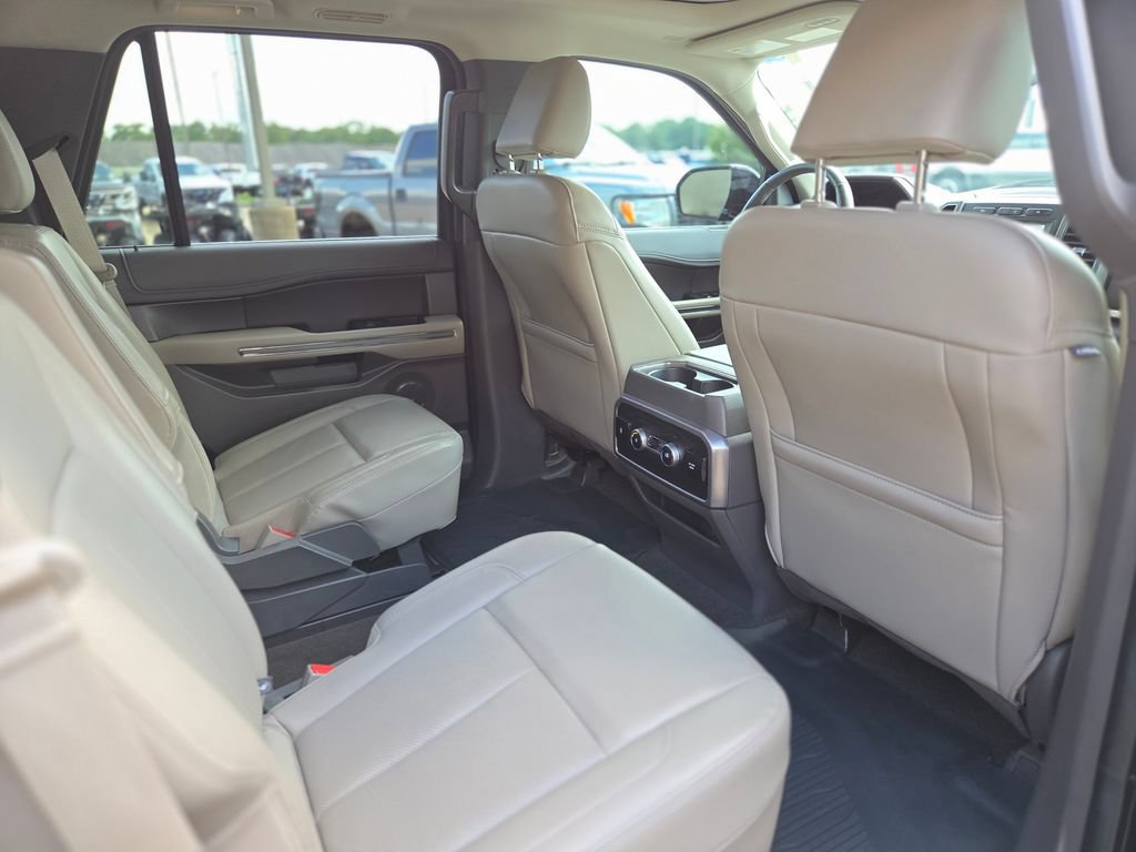 Used 2021 Ford Expedition XLT RWD image 11