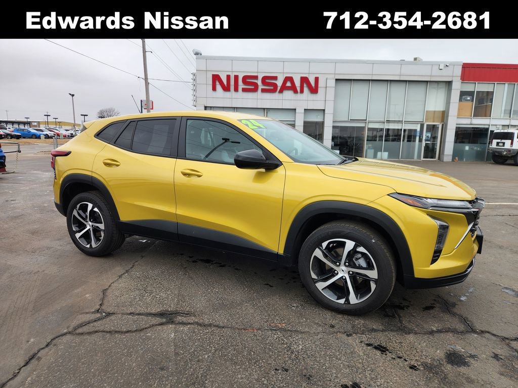 Used 2024 Chevrolet Trax RS w/ Driver Confidence Package