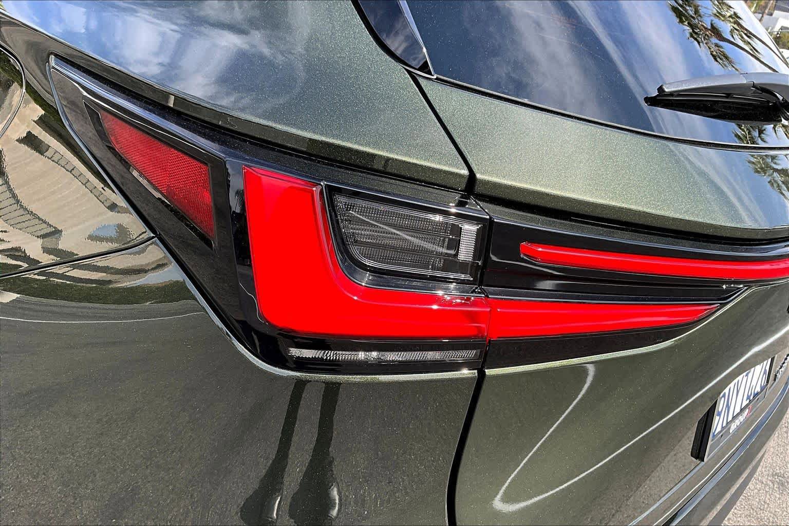 Used 2025 Lexus NX 250 FWD w/ Premium Package image 27