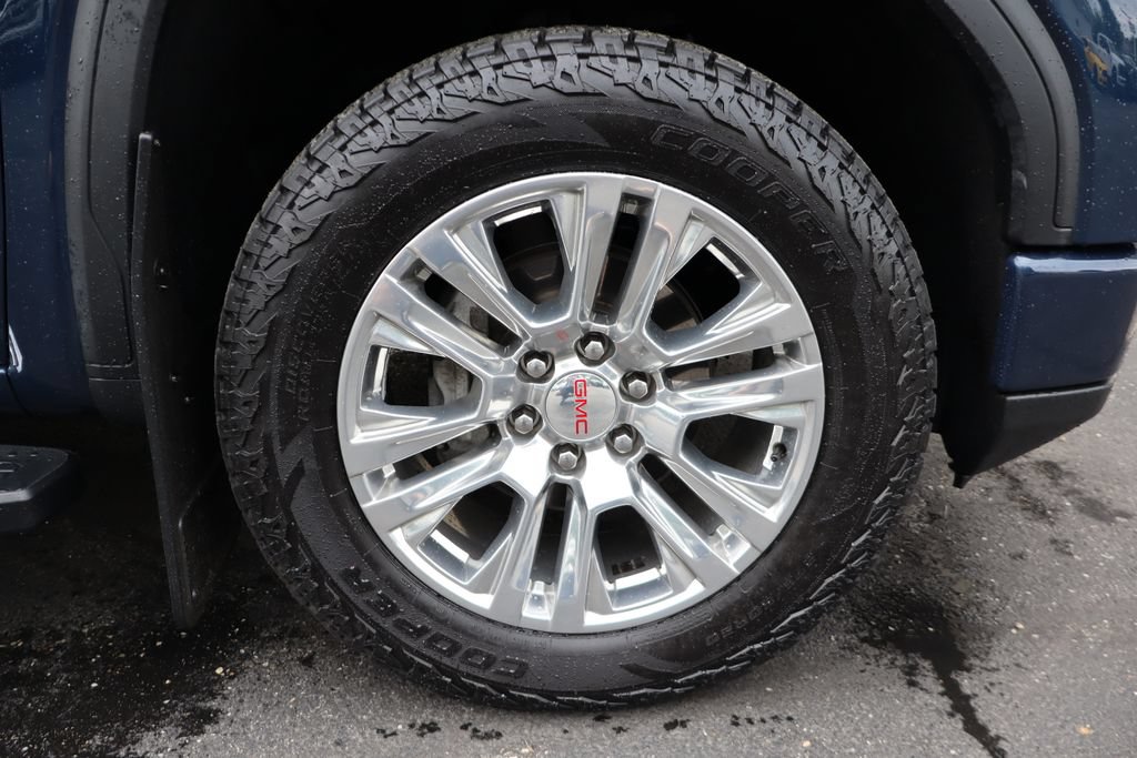 Used 2023 GMC Sierra 1500 Denali w/ Technology Package AWD/4WD image 12