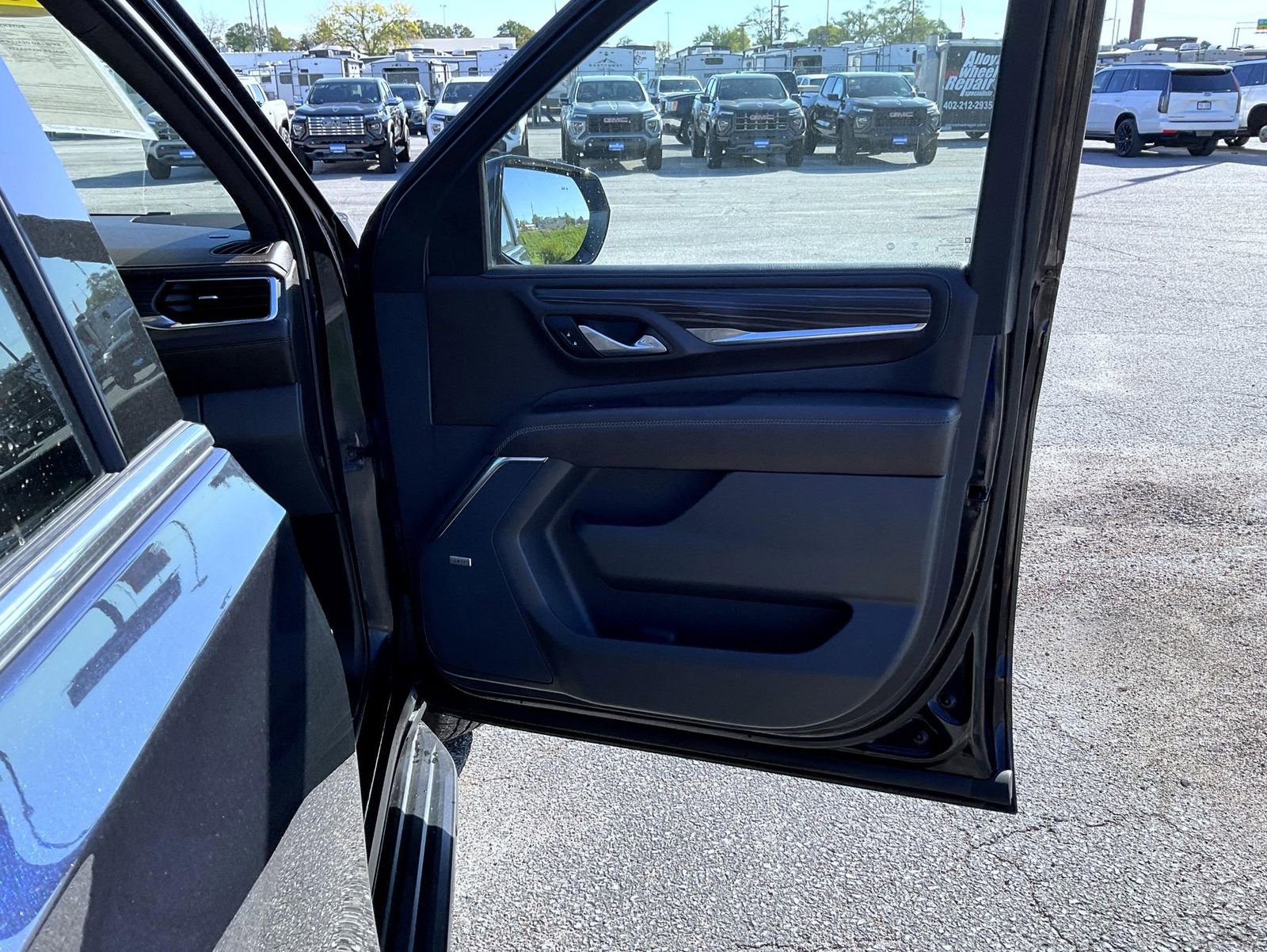 Certified 2023 GMC Yukon XL Denali image 16