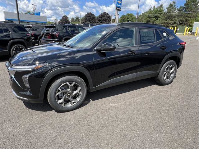 New 2025 Chevrolet Trax LT w/ Driver Confidence Package