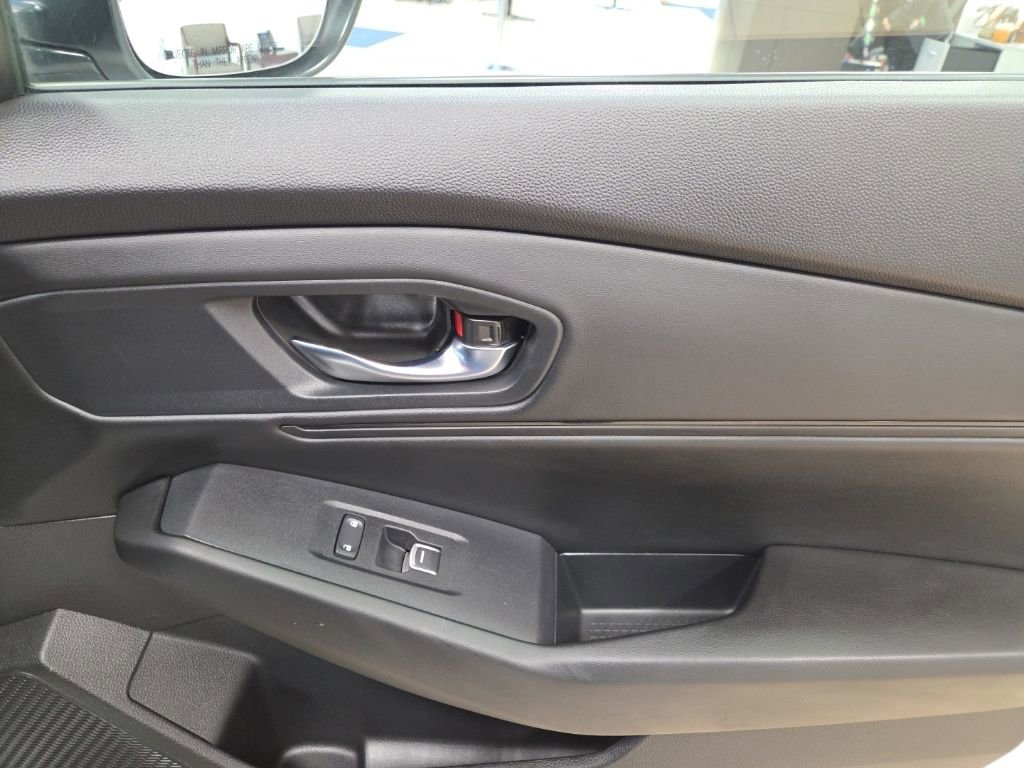 Used 2024 Honda Accord EX image 19