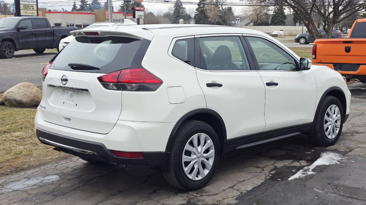 Used 2017 Nissan Rogue S image 6