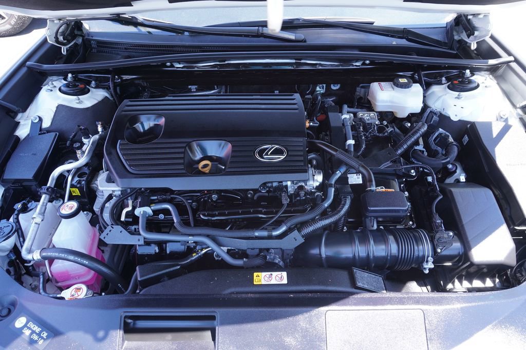 Used 2024 Lexus ES 300h w/ Premium Package image 7