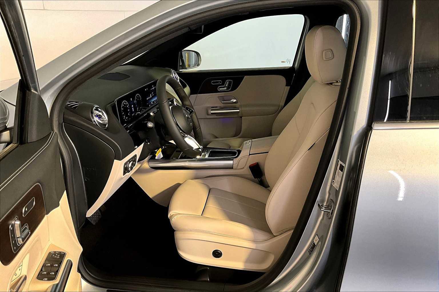 New 2026 Mercedes-Benz GLA 250 4MATIC image 13