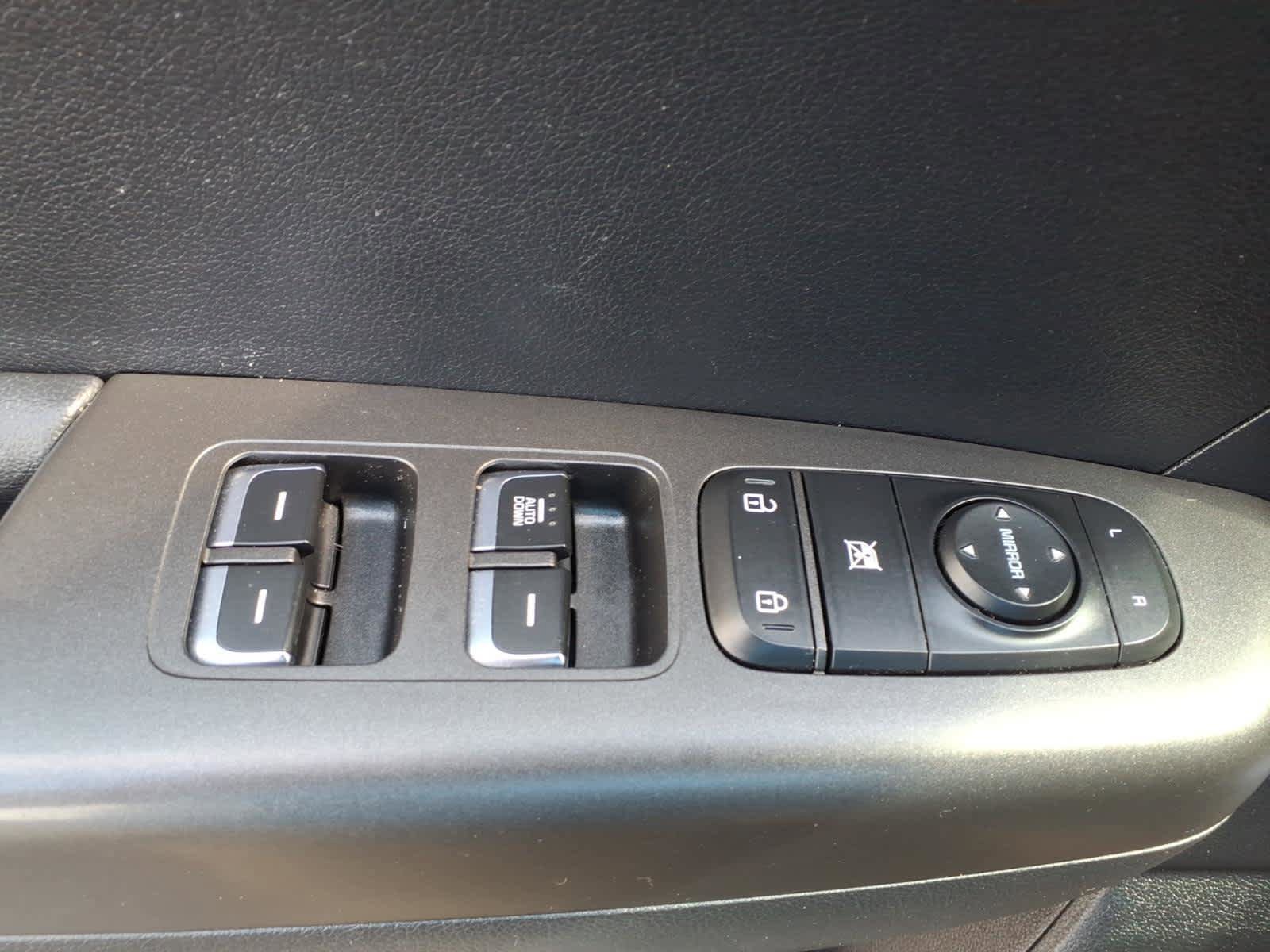 Used 2017 Kia Sportage LX image 15