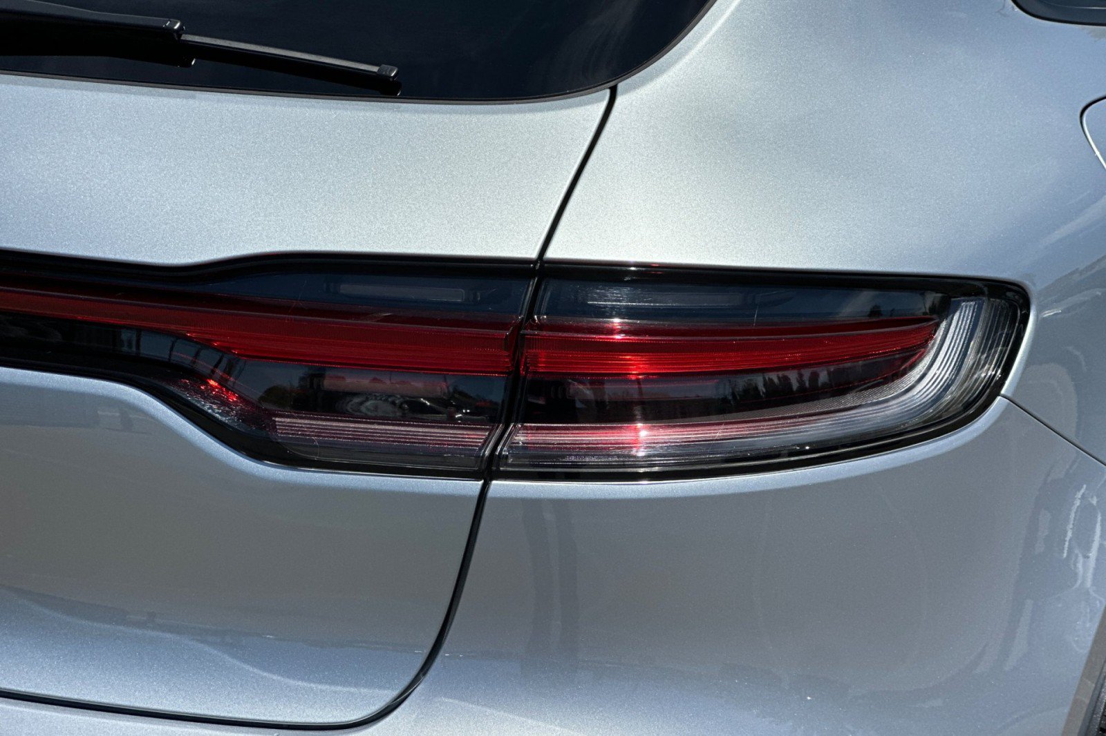 Used 2026 Porsche Macan AWD/4WD image 28