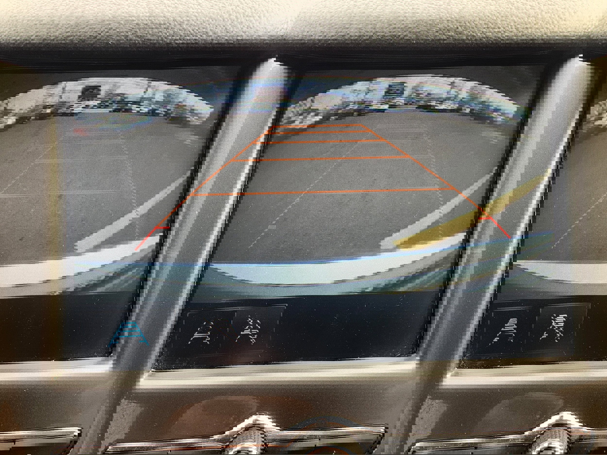 Used 2017 Chevrolet Cruze LT w/ Convenience Package image 20