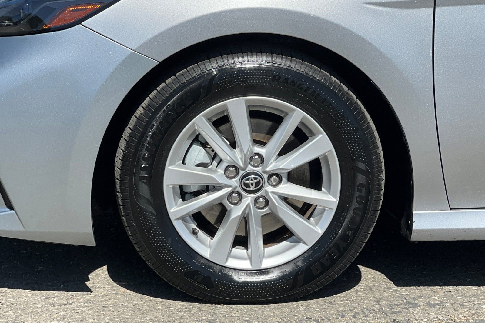 Used 2025 Toyota Camry LE FWD image 25
