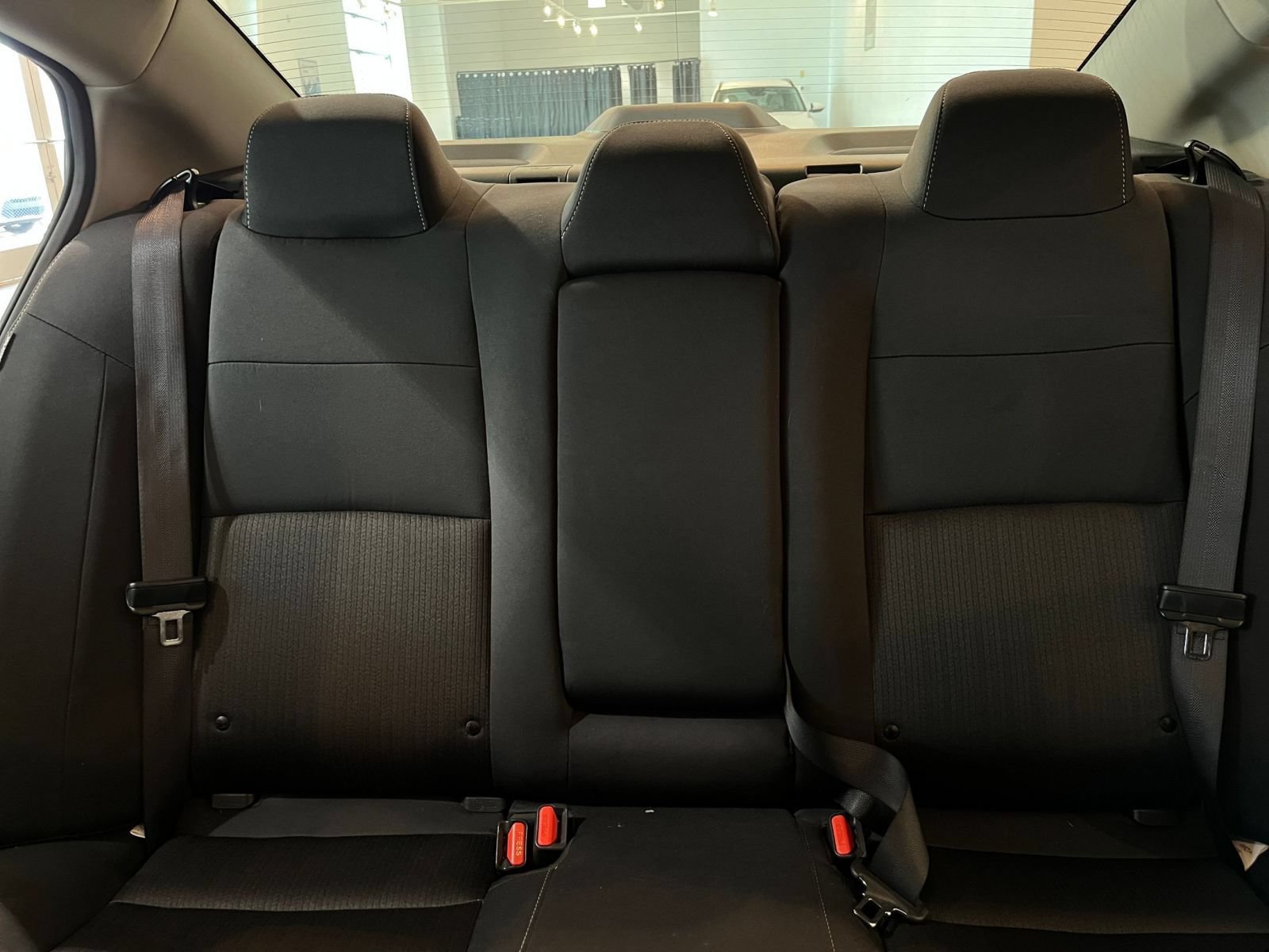 Used 2025 Nissan Altima 2.5 SV FWD image 37