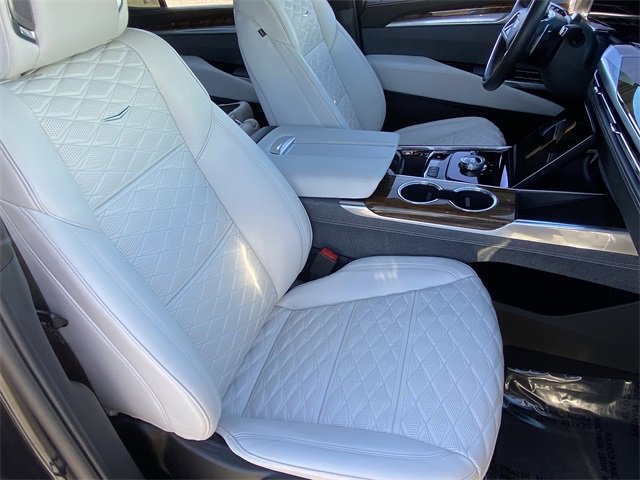 Used 2025 Cadillac Escalade Sport Platinum image 19