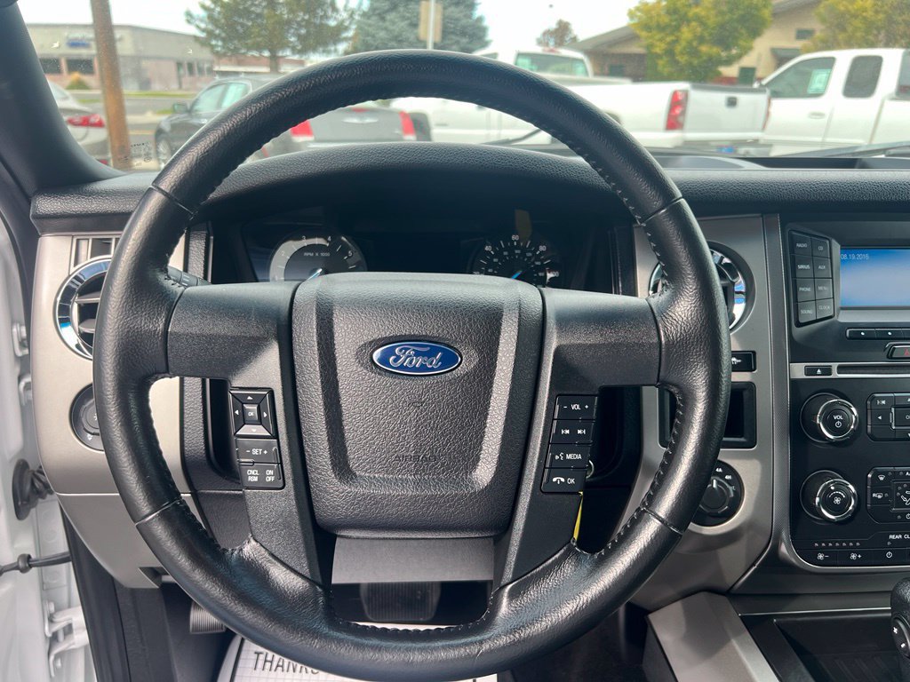 Used 2015 Ford Expedition XLT AWD/4WD image 18