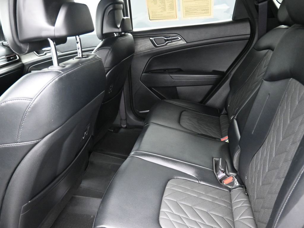Certified 2025 Kia Sportage X-Line Prestige image 9