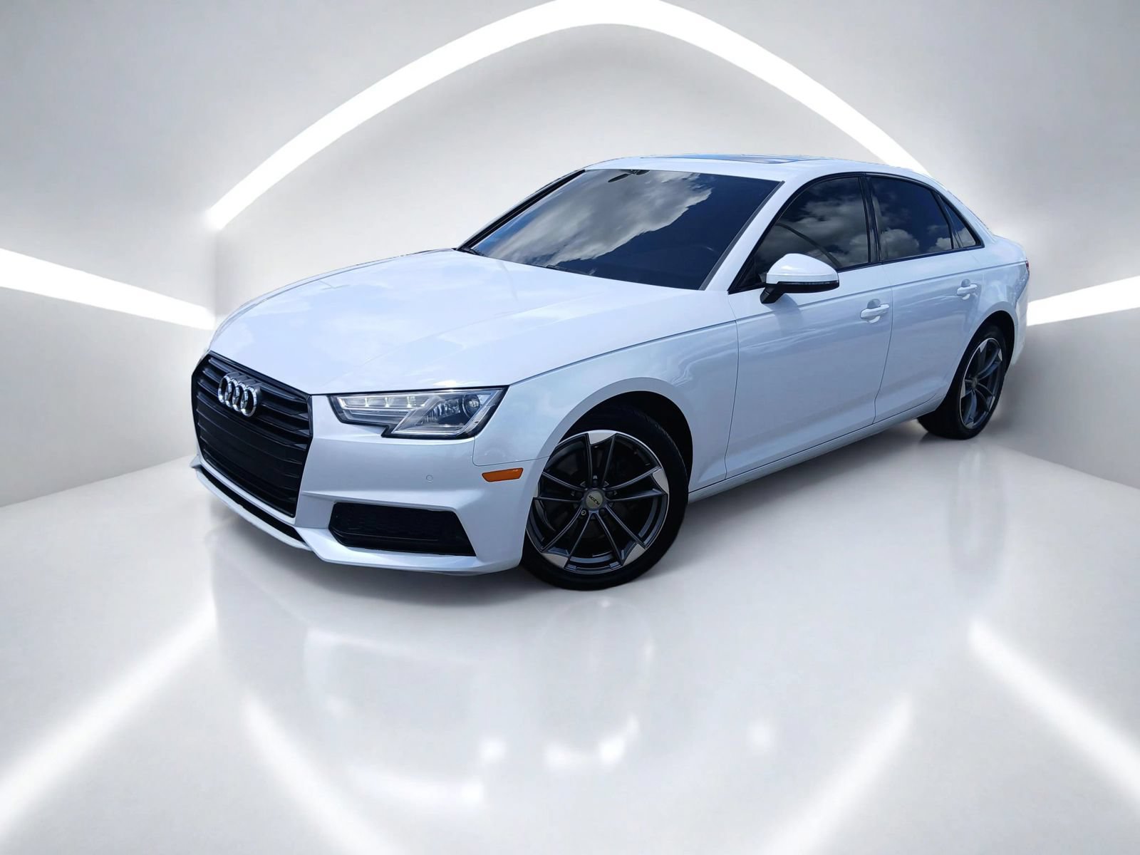 Used 2019 Audi A4 2.0T Premium FWD image 2