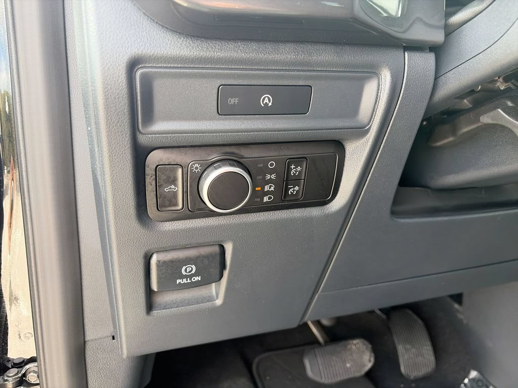 Used 2025 Ford F150 STX RWD image 25
