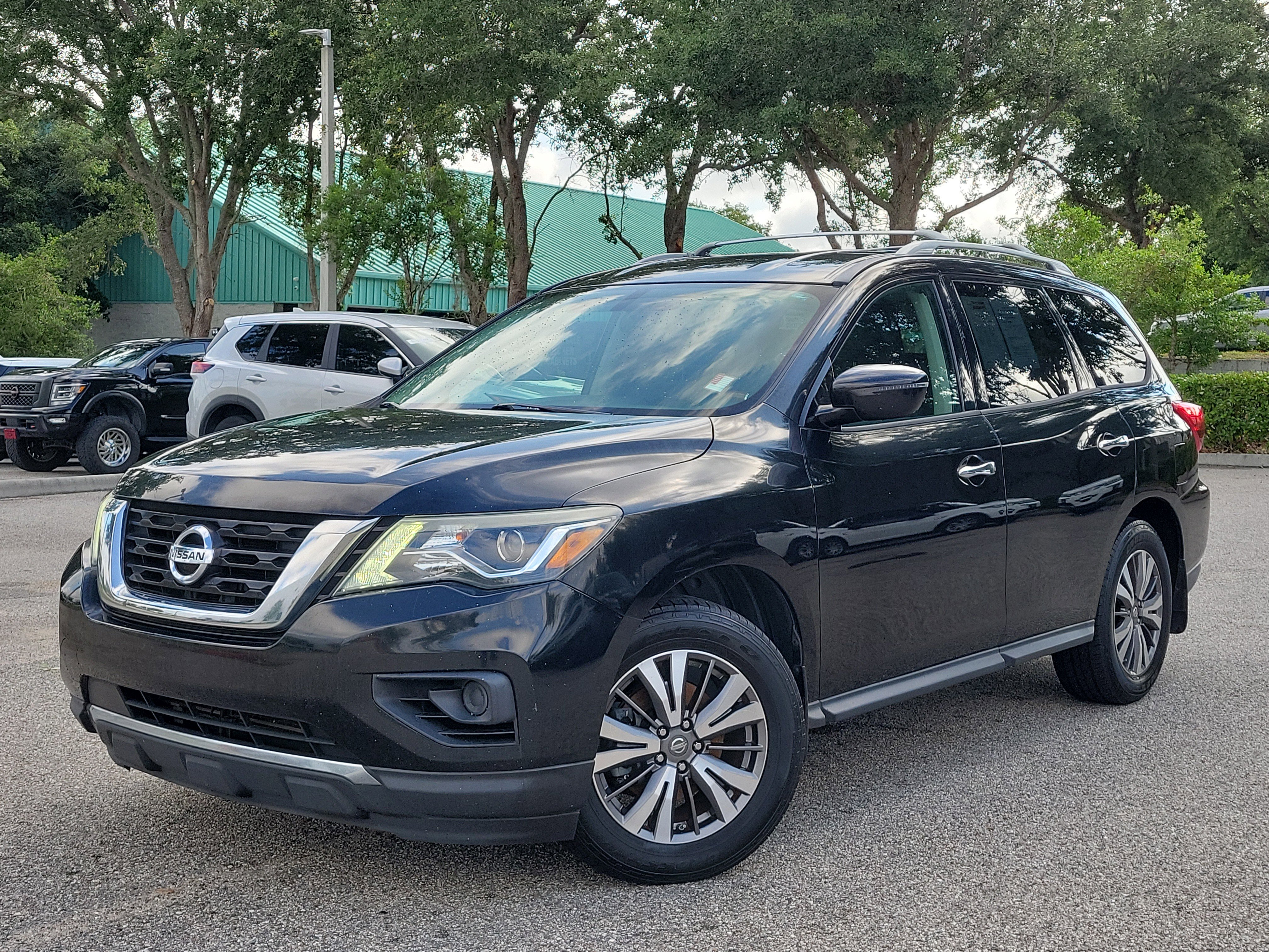 Used 2017 Nissan Pathfinder S FWD image 32
